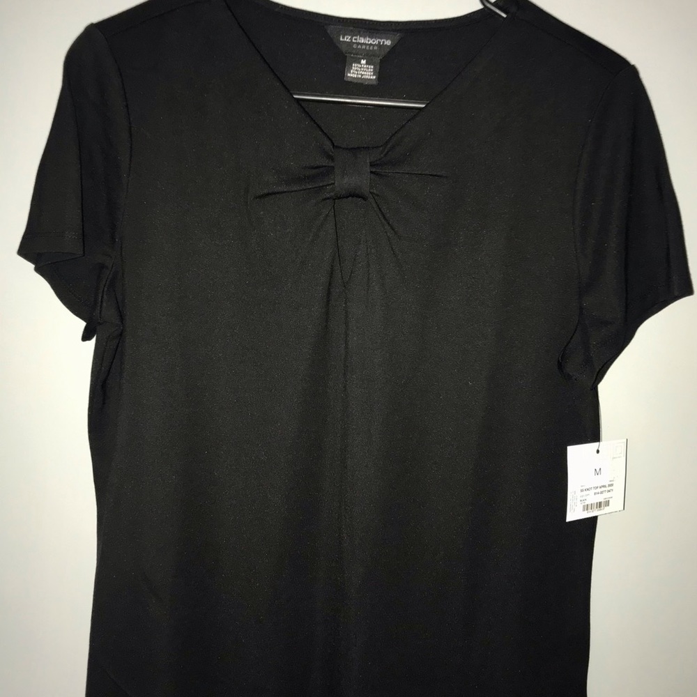Liz Claiborne Blouse Size Medium. NWT